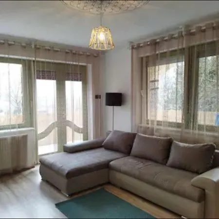 Csendes Vendeghaz, Families, Hikers & Bikers * Черсегтомай