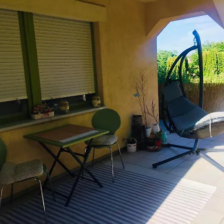 Csendes Vendeghaz, Families, Hikers & Bikers 펜션