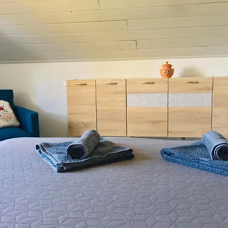 Csendes Vendeghaz, Families, Hikers & Bikers 펜션