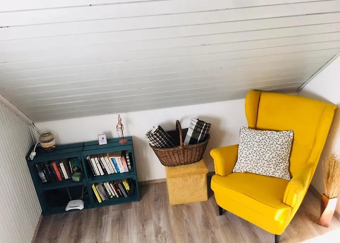 Csendes Vendeghaz, Families, Hikers & Bikers * צ'רסגטומאי