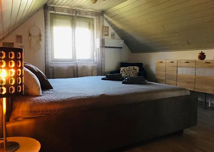 בית נופש Csendes Vendeghaz, Families, Hikers & Bikers *