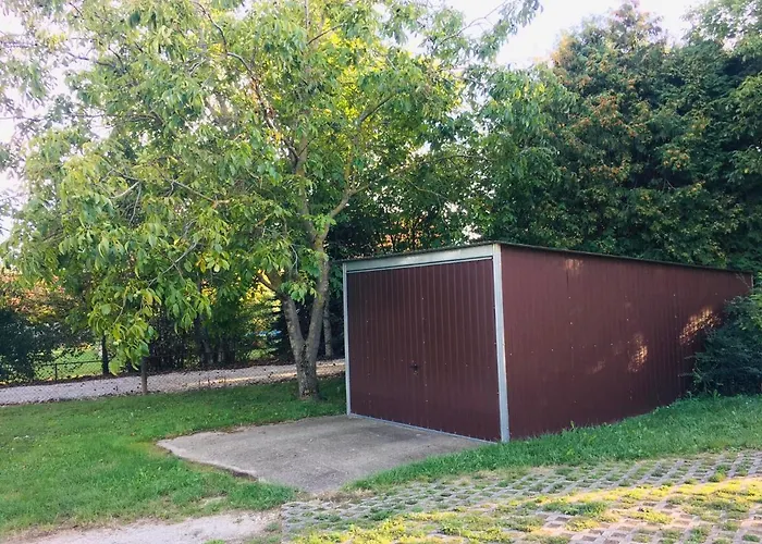 בית נופש Csendes Vendeghaz, Families, Hikers & Bikers צ'רסגטומאי