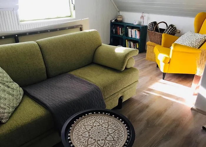 Csendes Vendeghaz, Families, Hikers & Bikers * צ'רסגטומאי